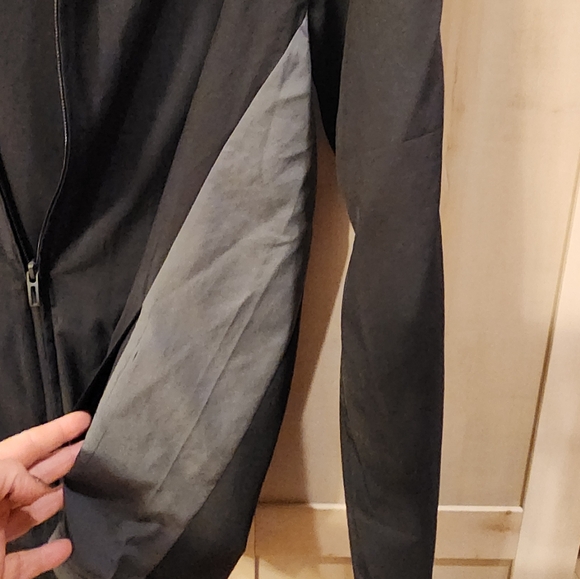 Adidas Climalite Lightweight Hooded Track Jacket, Windbreaker - Picture 3 of 7